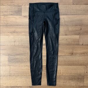 Lululemon Size 4 Speed Up Tight *Foil 28" Luminosity Foil Print Black Leggings